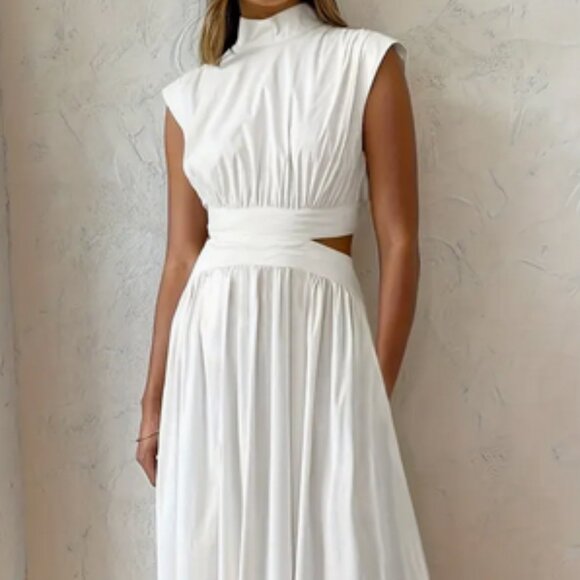 NEW White Maxi Dress with Pockets & Back cut out - Picture 2 of 5
